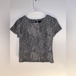 Attention Black and White Blouse Size Xsmall